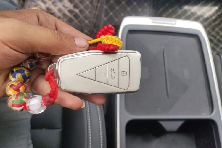 Used Venucia VX6 2023 520 Max Vehicle Key