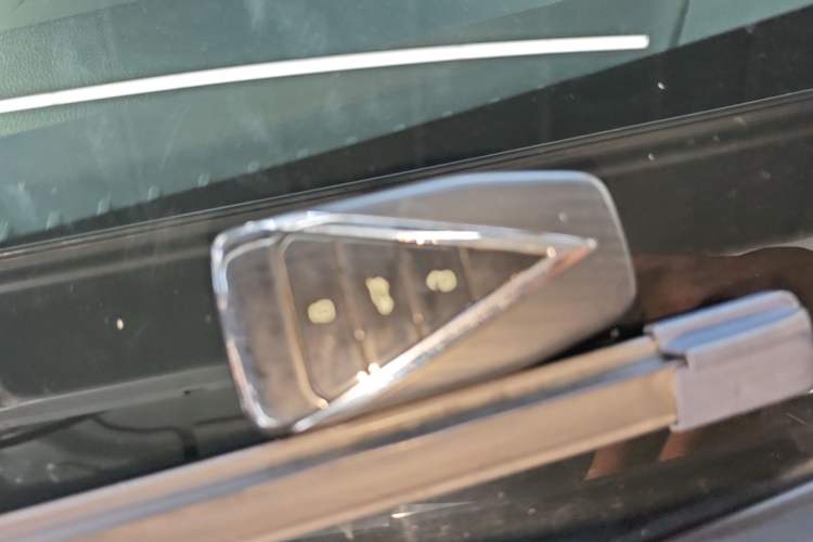 Used Venucia VX6 2023 520 Max Vehicle Key