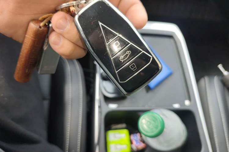 Used Venucia VX6 2023 520 Pro Vehicle Key