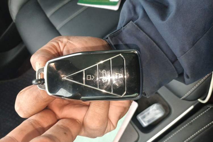 Used Venucia VX6 2023 520 Max Vehicle Key