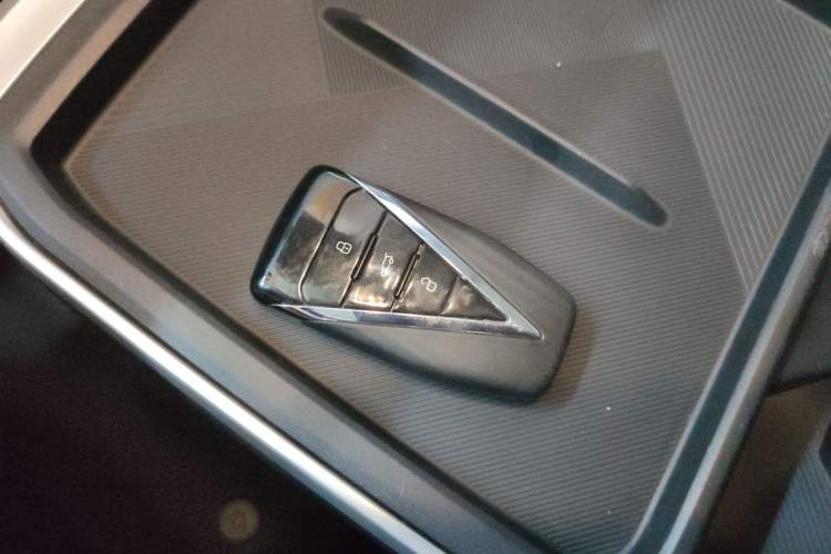 Used Venucia VX6 2023 520 Air Vehicle Key