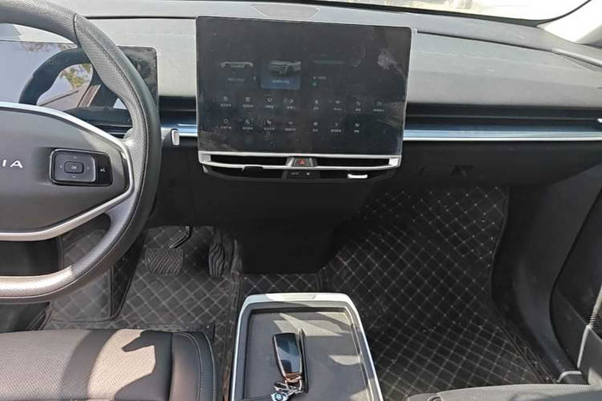 Used Venucia VX6 2024 520 Travel Edition Audio And AC Panel