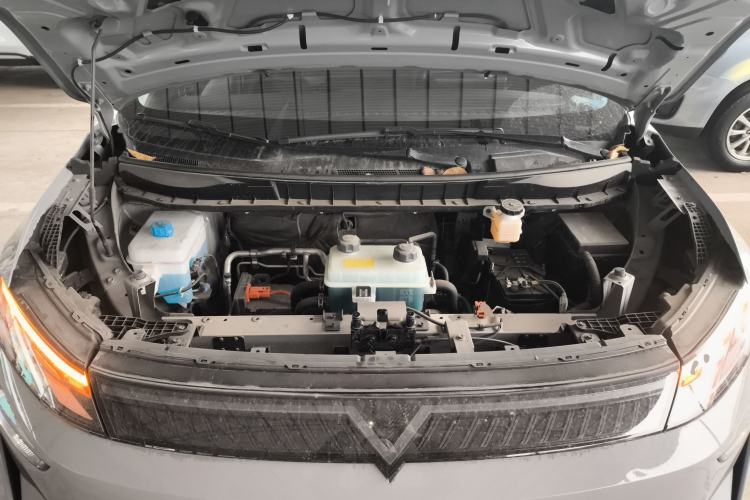 Used Venucia VX6 2024 450 Travel Edition Engine Bay
