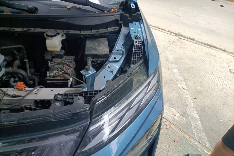 Used Venucia VX6 2024 520 Travel Edition Engine Bay Left