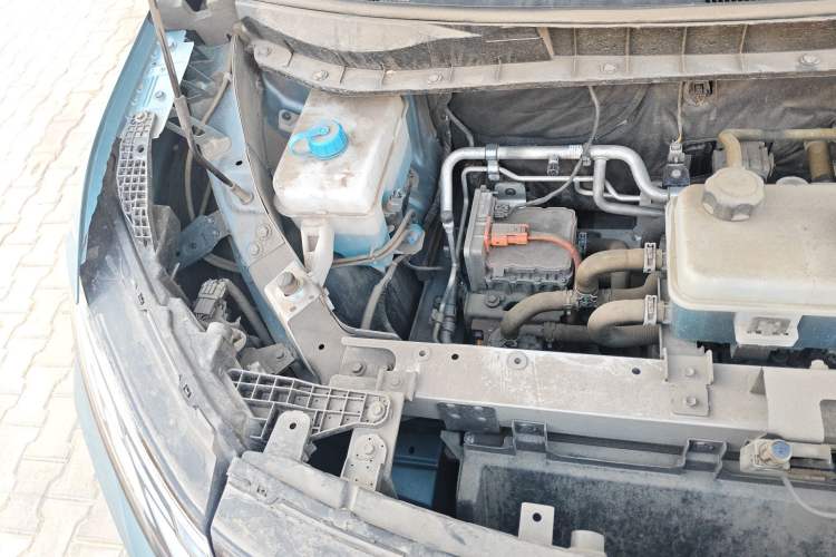 Used Venucia VX6 2024 520 Travel Edition Engine Bay Right