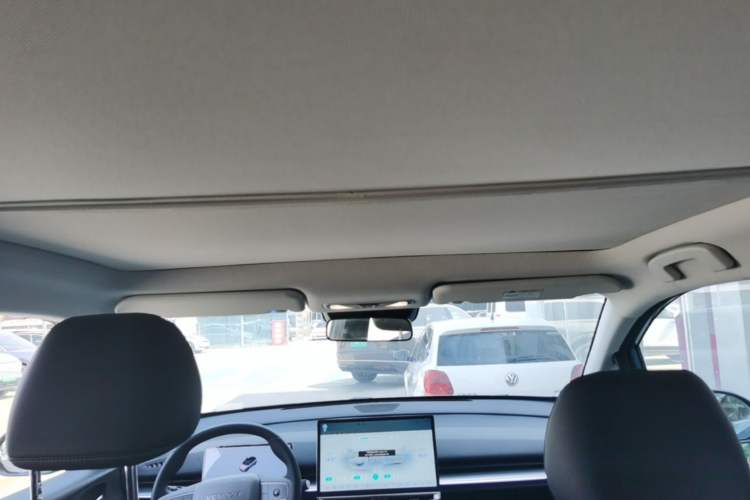 Used Venucia VX6 2024 520 Executive Edition Pro Headliner