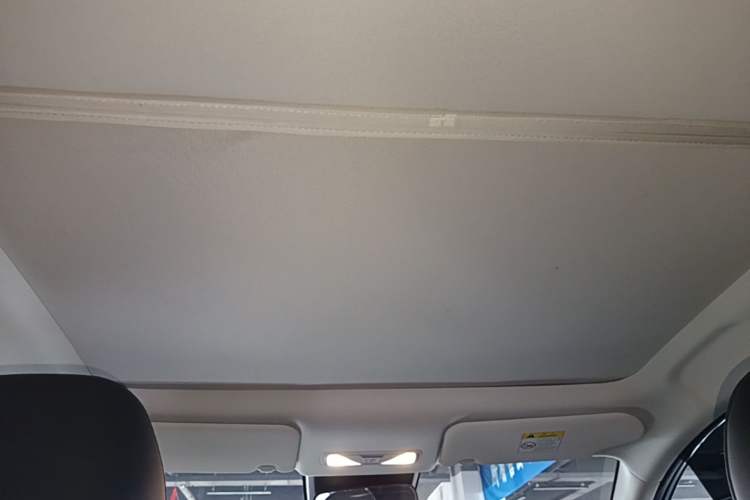 Used Venucia VX6 2024 520 Travel Edition Headliner