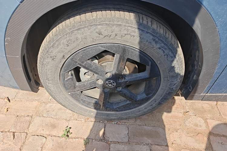 Used Venucia VX6 2024 520 Travel Edition Left Front Wheel Hub