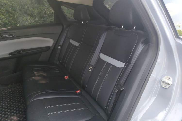 Used Venucia VX6 2024 520 Travel Edition Left Rear Seat