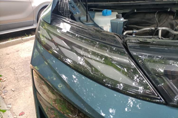 Used Venucia VX6 2024 520 Travel Edition Right Front Headlight