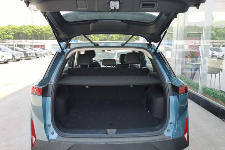 Used Venucia VX6 2024 520 Executive Edition Pro Trunk