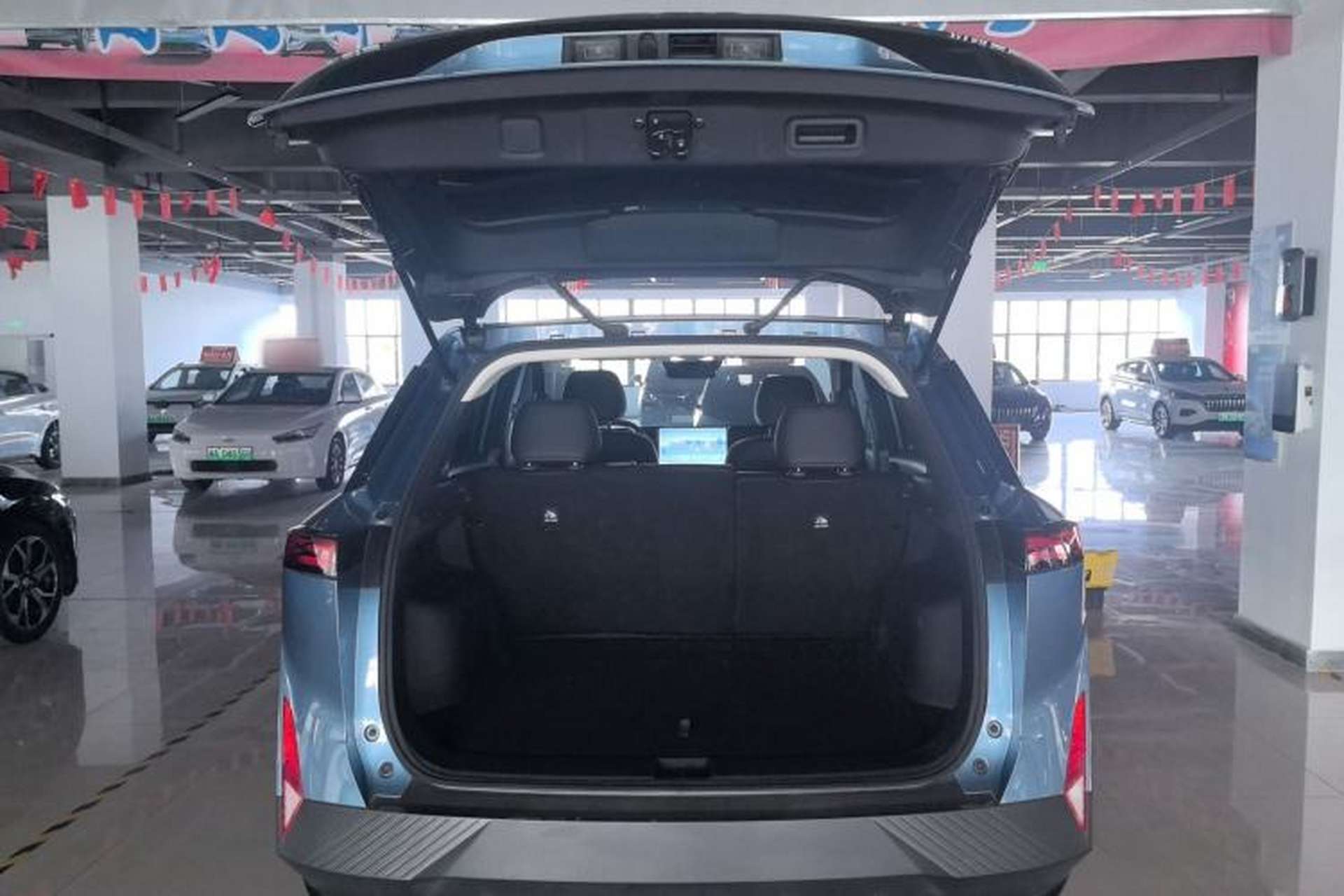 Used Venucia VX6 2024 520 Executive Edition Trunk