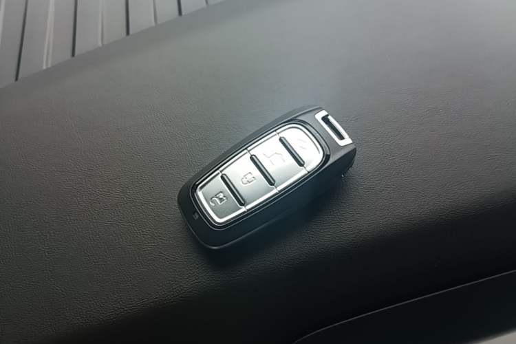 Used Venucia VX6 2024 520 Travel Edition Vehicle Key