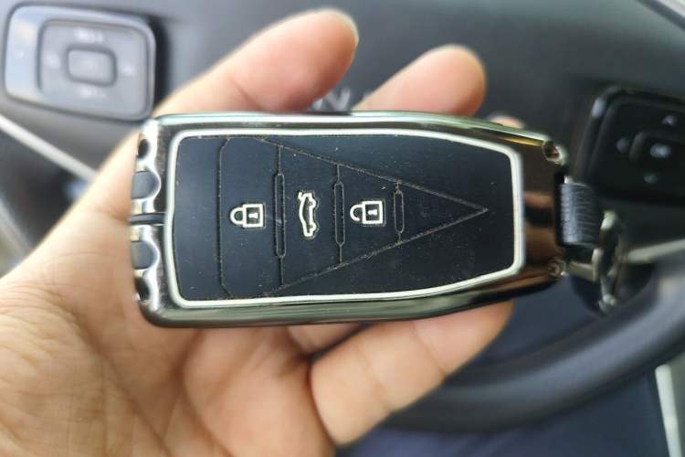 Used Venucia VX6 2024 520 Travel Edition Vehicle Key