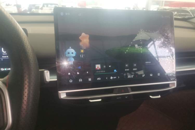 Used Venucia VX6 2024 450 Travel Edition Audio And AC Panel