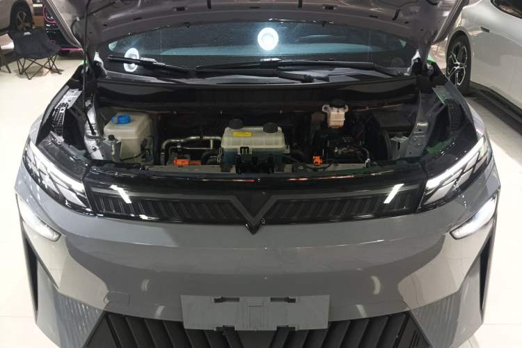 Used Venucia VX6 2024 520 Travel Edition Engine Bay