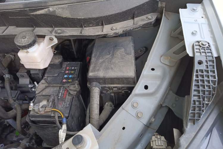 Used Venucia VX6 2024 520 Travel Edition Engine Bay Left