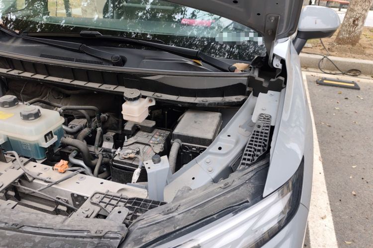 Used Venucia VX6 2024 520 Travel Edition Engine Bay Left