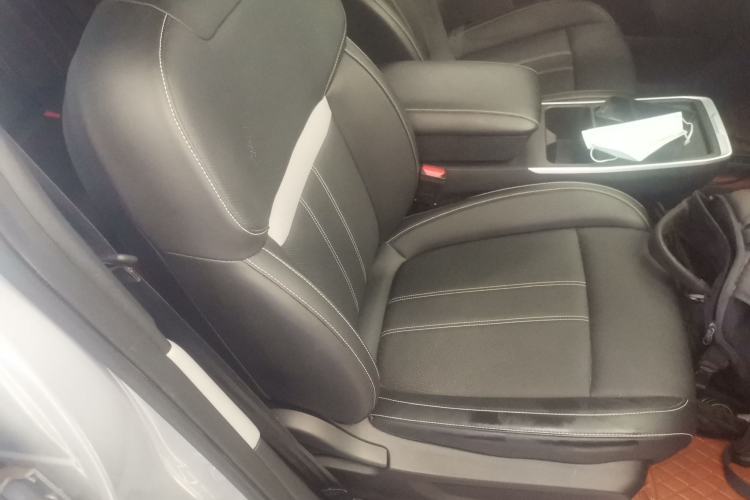 Used Venucia VX6 2024 450 Travel Edition Right Front Seat