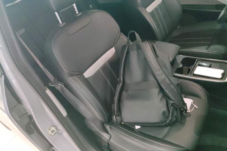 Used Venucia VX6 2024 520 Travel Edition Right Front Seat
