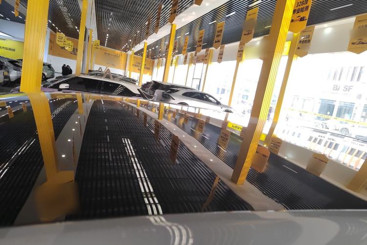 Used Venucia VX6 2024 520 Travel Edition Roof