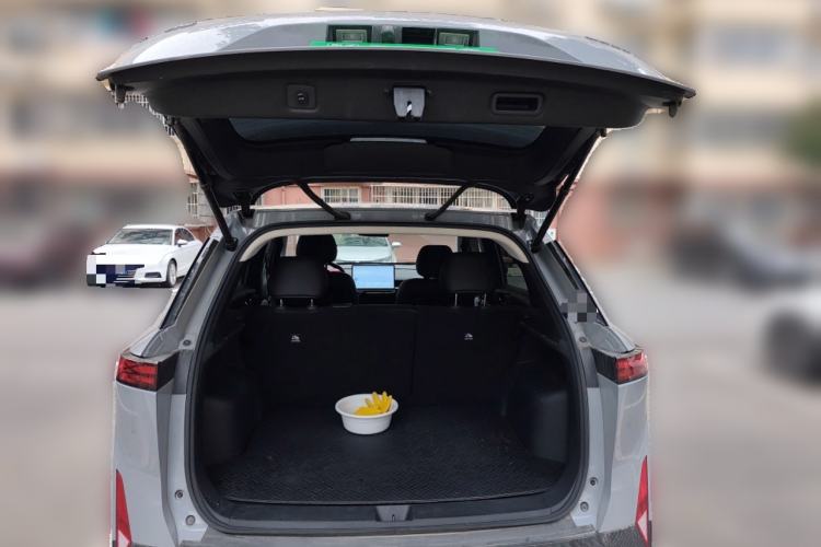 Used Venucia VX6 2024 520 Travel Edition Trunk