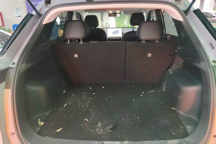 Used Venucia VX6 2024 520 Travel Edition Trunk