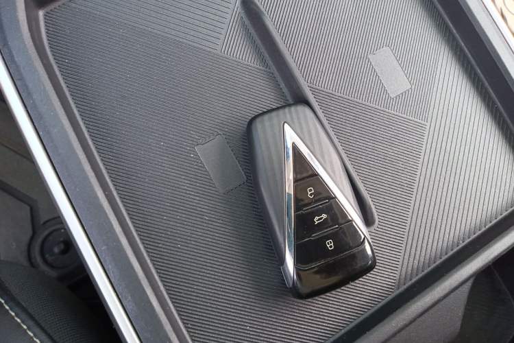 Used Venucia VX6 2024 520 Travel Edition Vehicle Key
