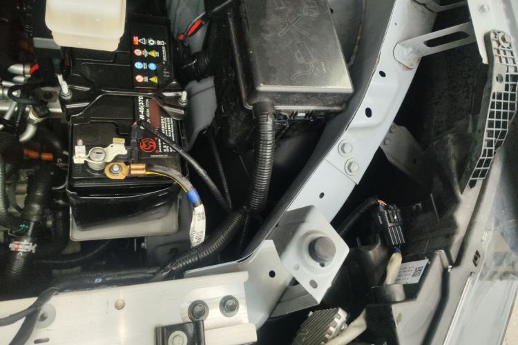 Used Venucia VX6 2024 520 Travel Edition Engine Bay Left