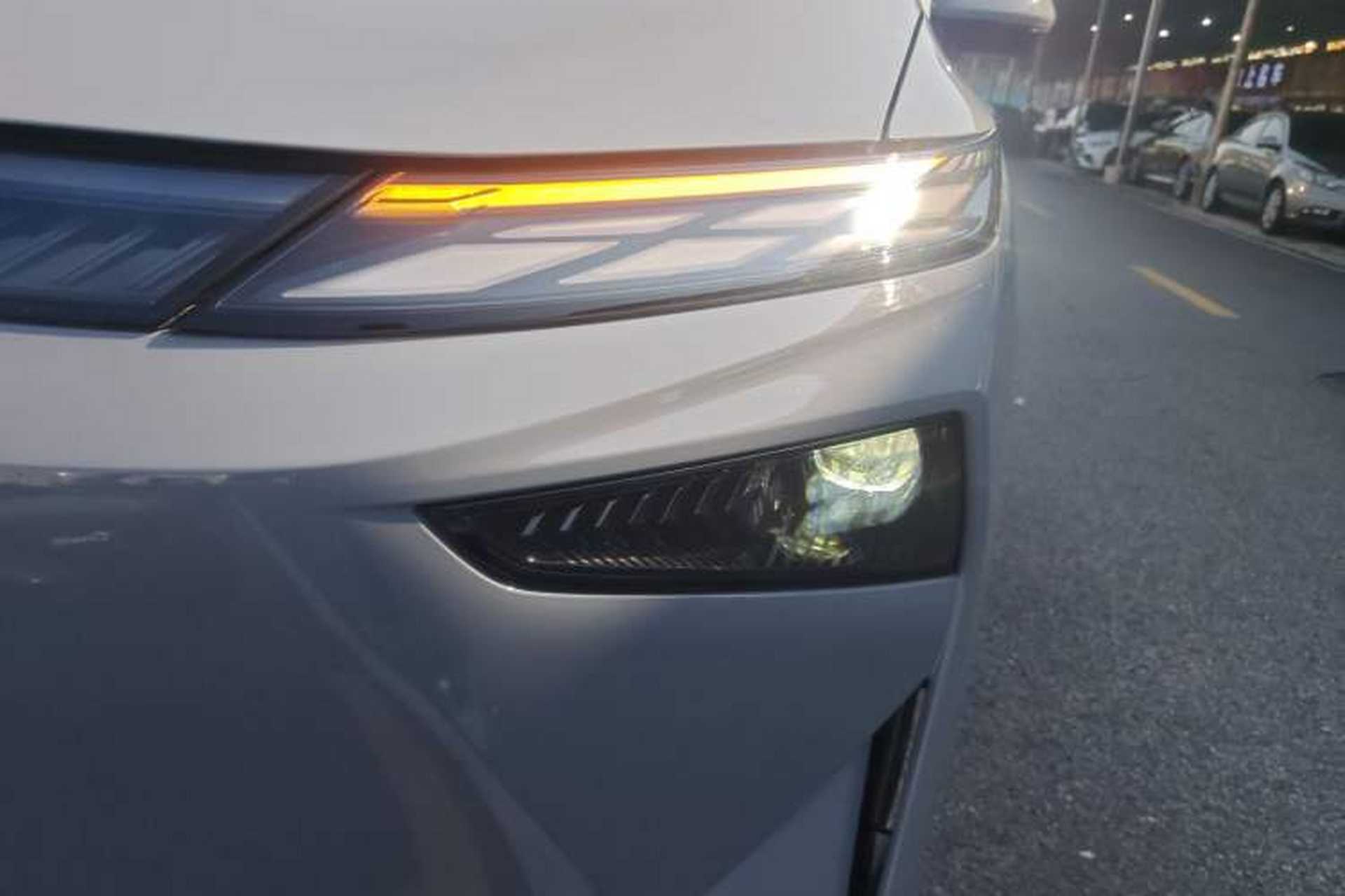 Used Venucia VX6 2024 520 Travel Edition Left Front Headlight