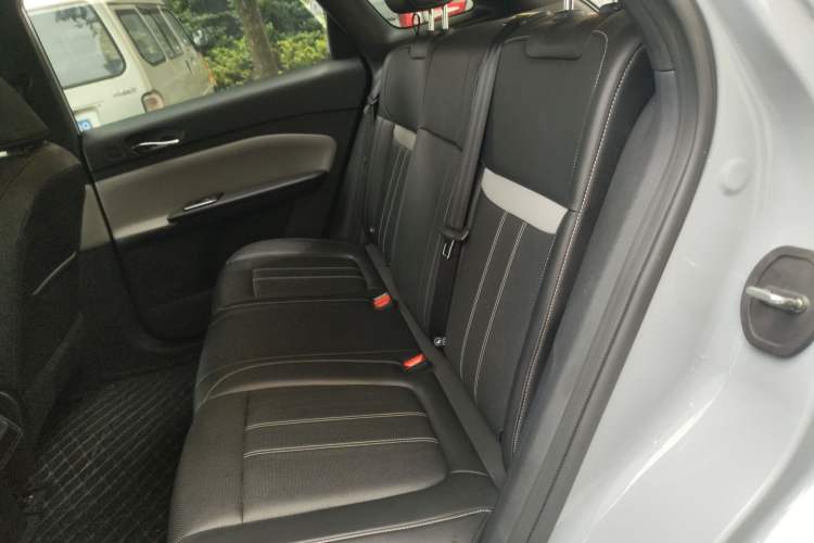 Used Venucia VX6 2024 520 Travel Edition Left Rear Seat