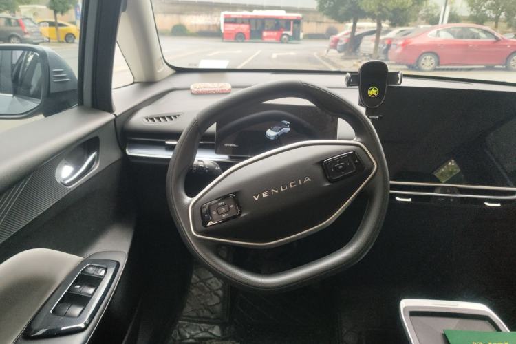 Used Venucia VX6 2024 520 Travel Edition Steering Wheel