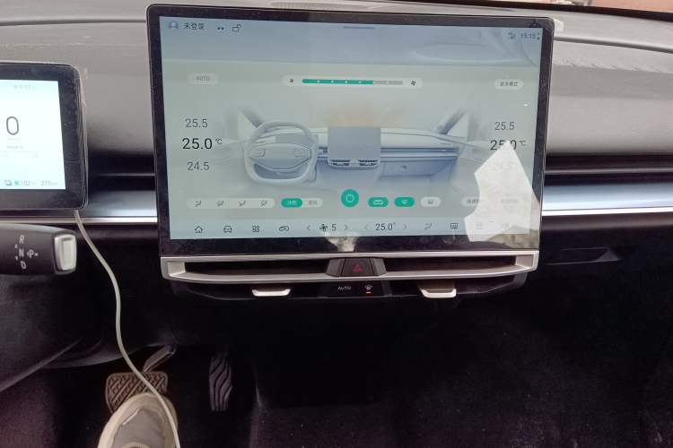 Used Venucia VX6 2024 520 Travel Edition Audio And AC Panel