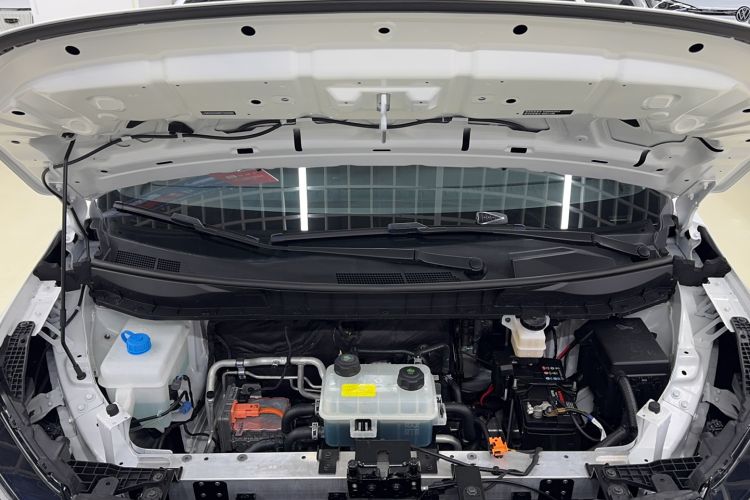 Used Venucia VX6 2024 520 Travel Edition Engine Bay