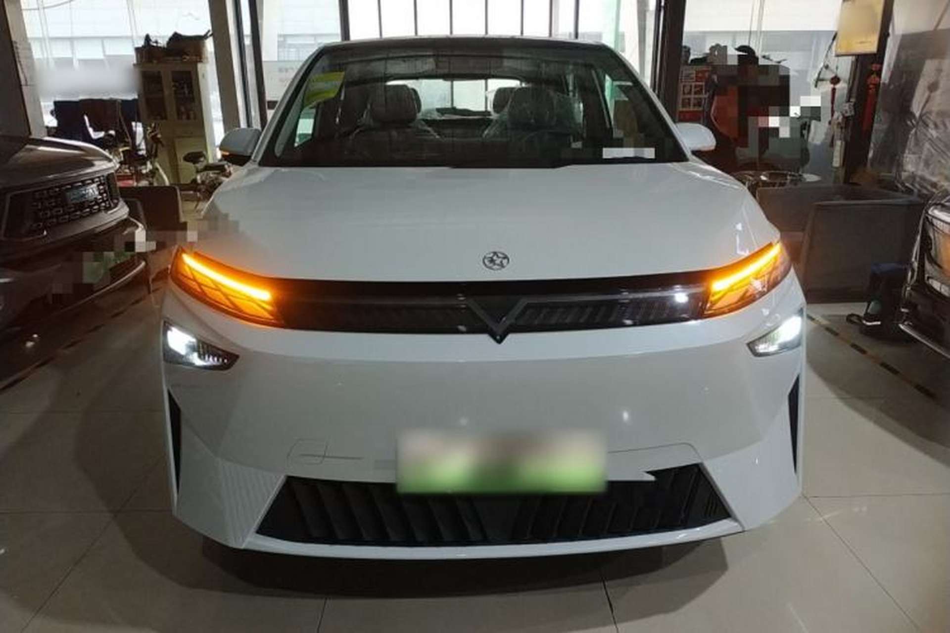 Used Venucia VX6 2024 520 Travel Edition Front