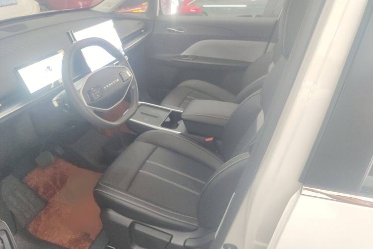 Used Venucia VX6 2024 520 Travel Edition Left Front Seat