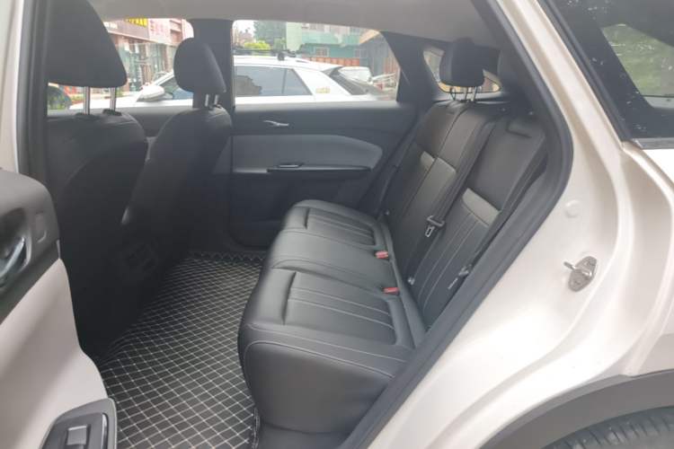 Used Venucia VX6 2024 450 Travel Edition Left Rear Seat