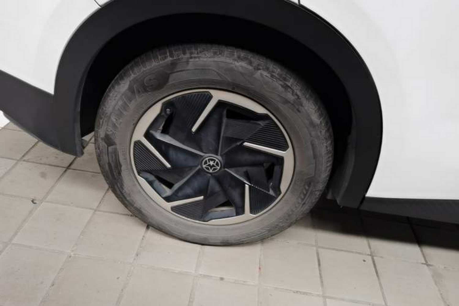 Used Venucia VX6 2024 520 Travel Edition Right Rear Wheel Hub