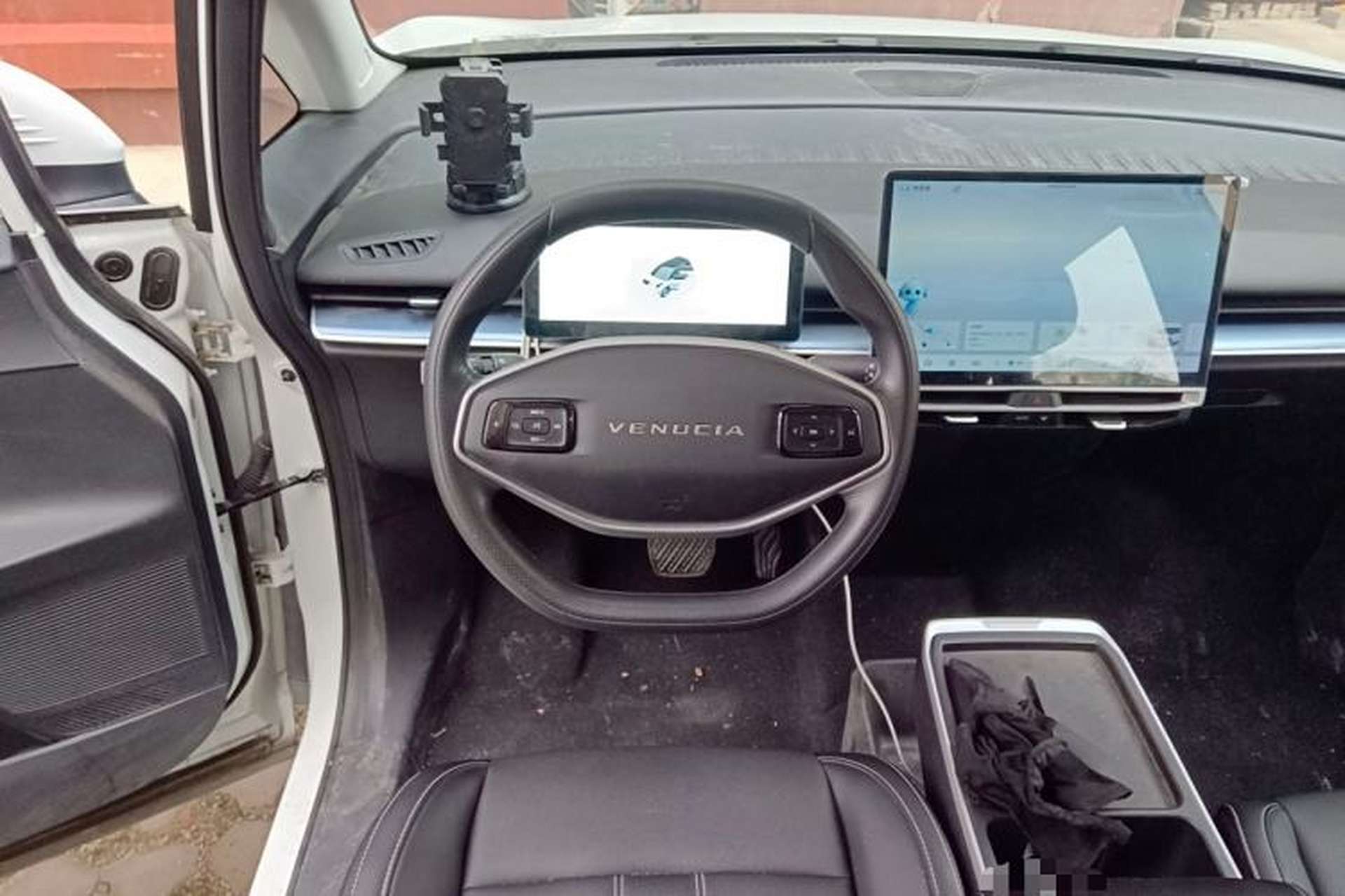 Used Venucia VX6 2024 520 Travel Edition Steering Wheel