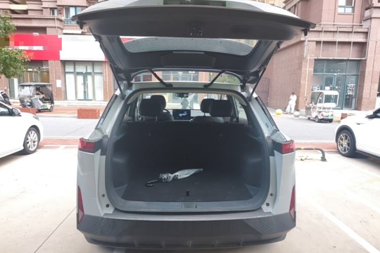 Used Venucia VX6 2024 450 Travel Edition Trunk