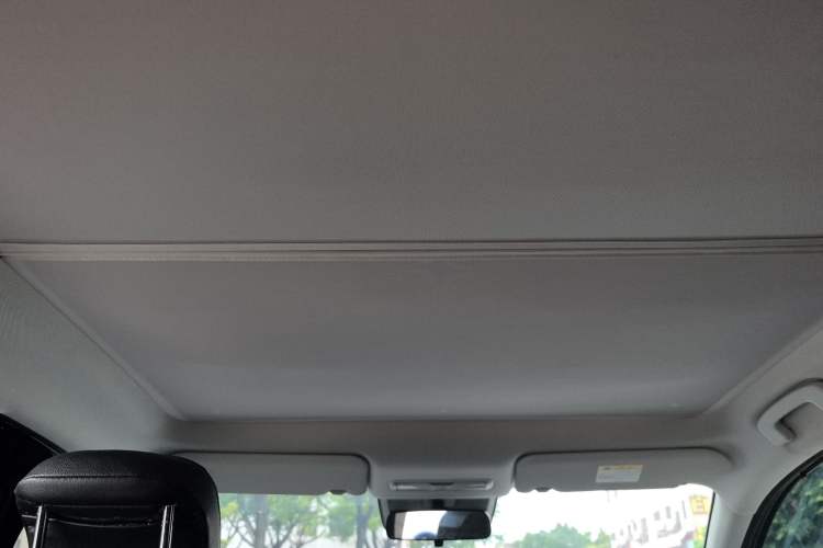 Used Venucia VX6 2025 Large Flat-Layout 520 Pro Headliner
