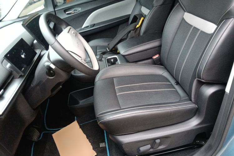 Used Venucia VX6 2025 Large Flat-Layout 520 Pro Left Front Seat