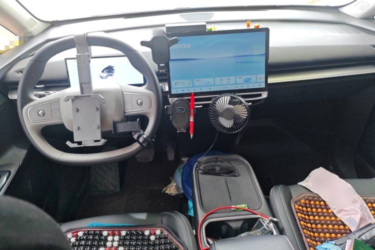 Used Venucia VX6 2025 Large Flat-Layout 520 Pro Center Console