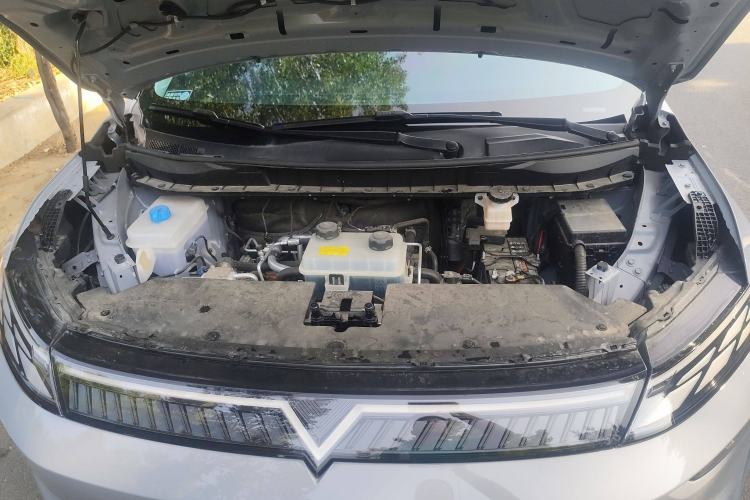 Used Venucia VX6 2025 Large Flat-Layout 520 Pro Engine Bay
