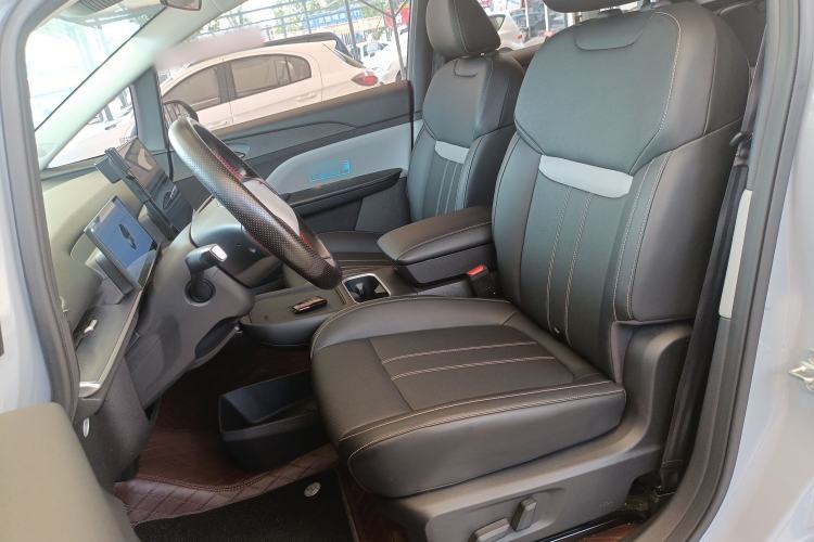 Used Venucia VX6 2025 Large Flat-Layout 520 Pro Left Front Seat