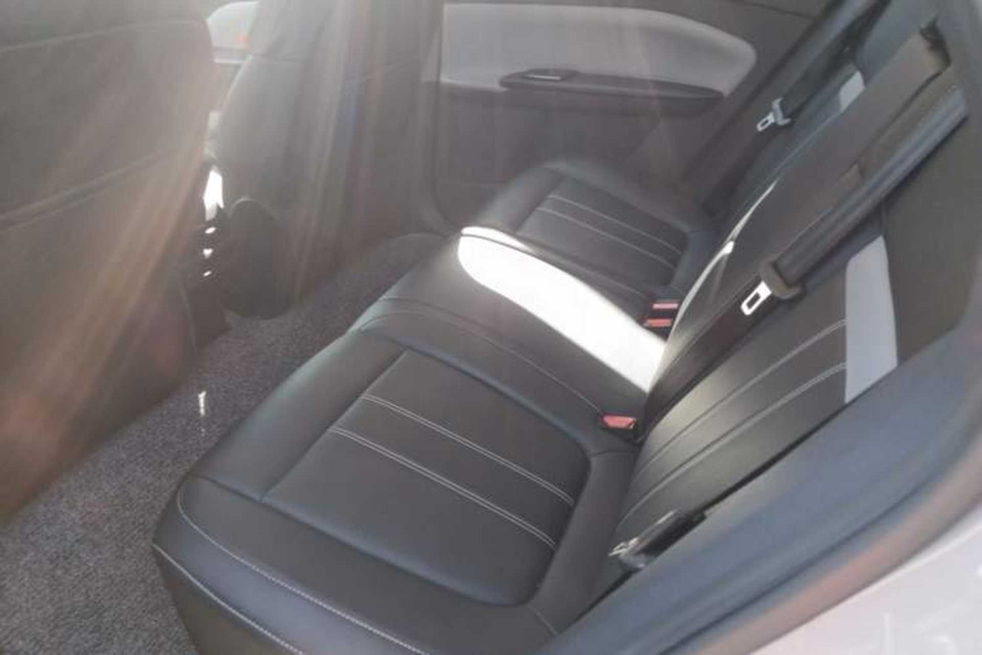 Used Venucia VX6 2025 Large Flat-Layout 520 Pro Left Rear Seat