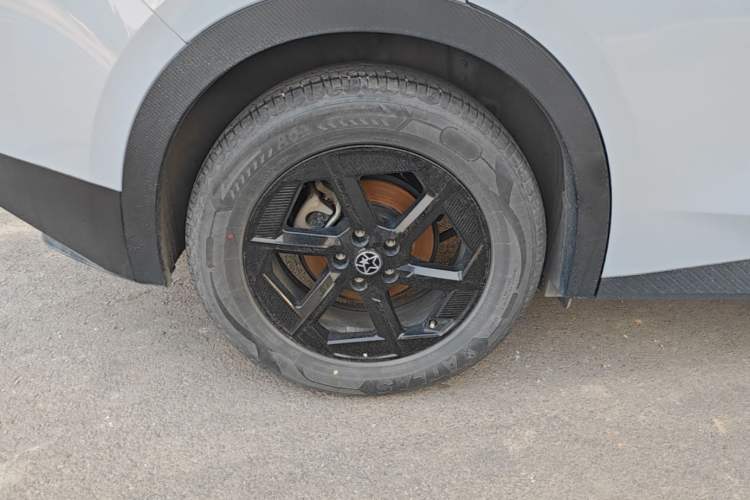 Used Venucia VX6 2025 Large Flat-Layout 520 Pro Right Rear Wheel Hub