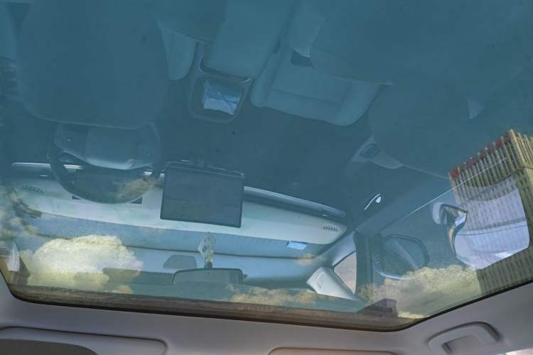 Used Venucia VX6 2025 Large Flat-Layout 520 Pro Headliner