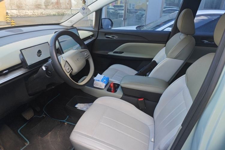 Used Venucia VX6 2025 Large Flat-Layout 520 Pro Left Front Seat