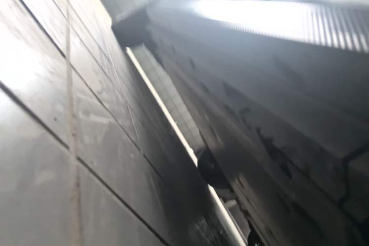 Used Venucia VX6 2025 Large Flat-Layout 520 Pro Right Side Sill